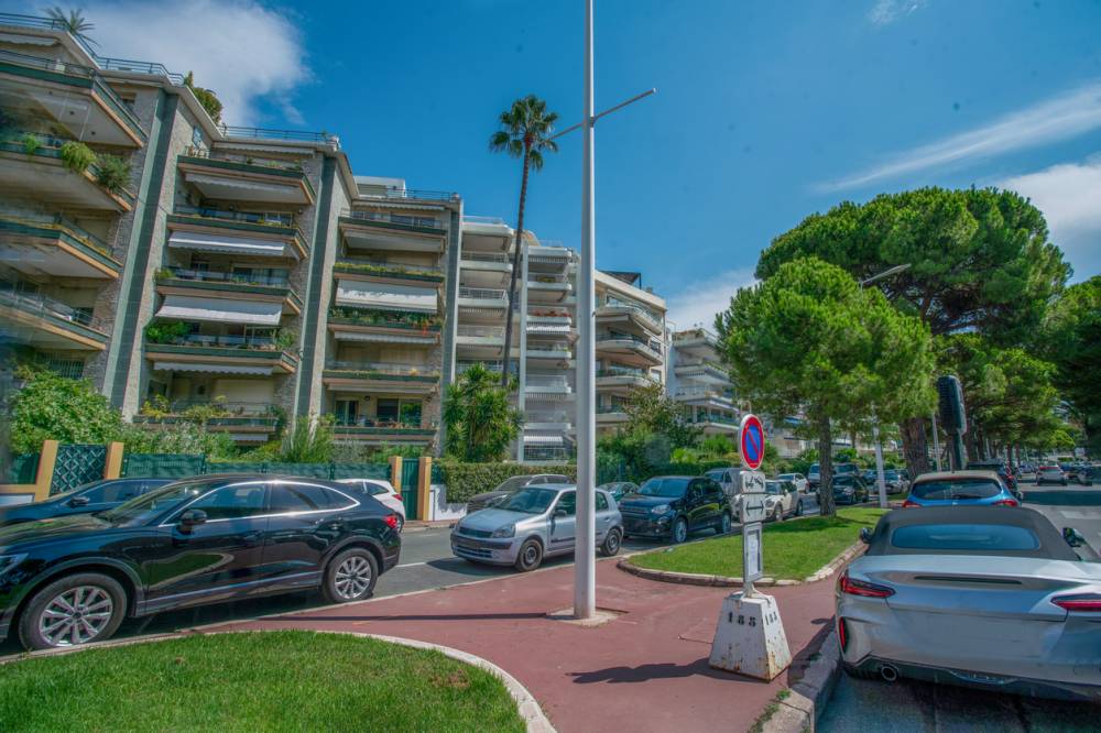 Propriétaires sur la Côte d'Azur : réussir sa location saiso